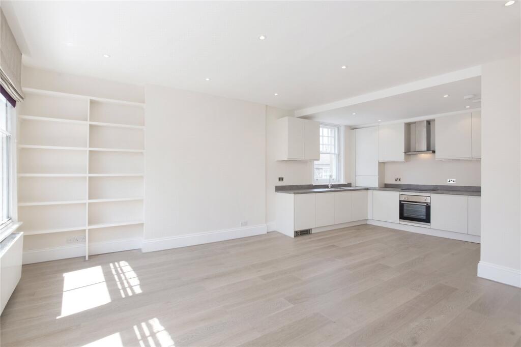 2 bed 1st Floor Flat for rent in Chelsea. From Chestertons Estate Agents - Chelsea