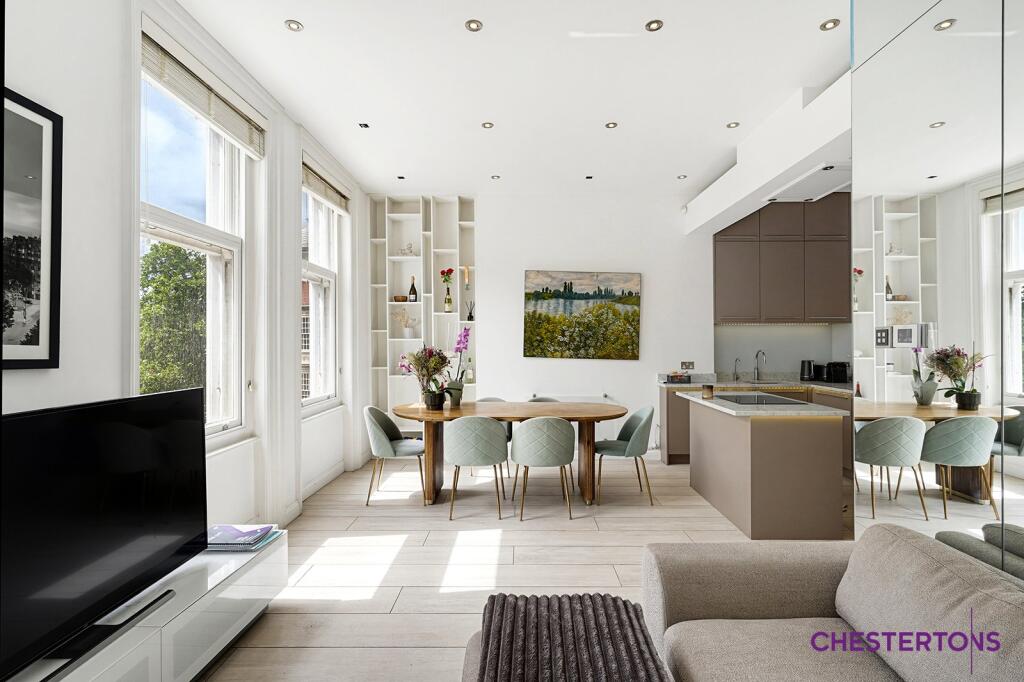 2 bed 1st Floor Flat for rent in Chelsea. From Chestertons Estate Agents - Chelsea