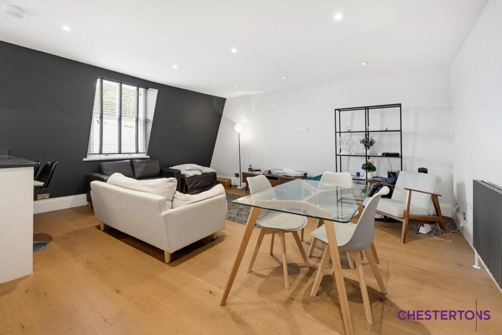 2 bed 1st Floor Flat for rent in Chelsea. From Chestertons Estate Agents - Chelsea 2 bed 1st Floor Flat for rent in Chelsea. From Chestertons Estate Agents - Chelsea