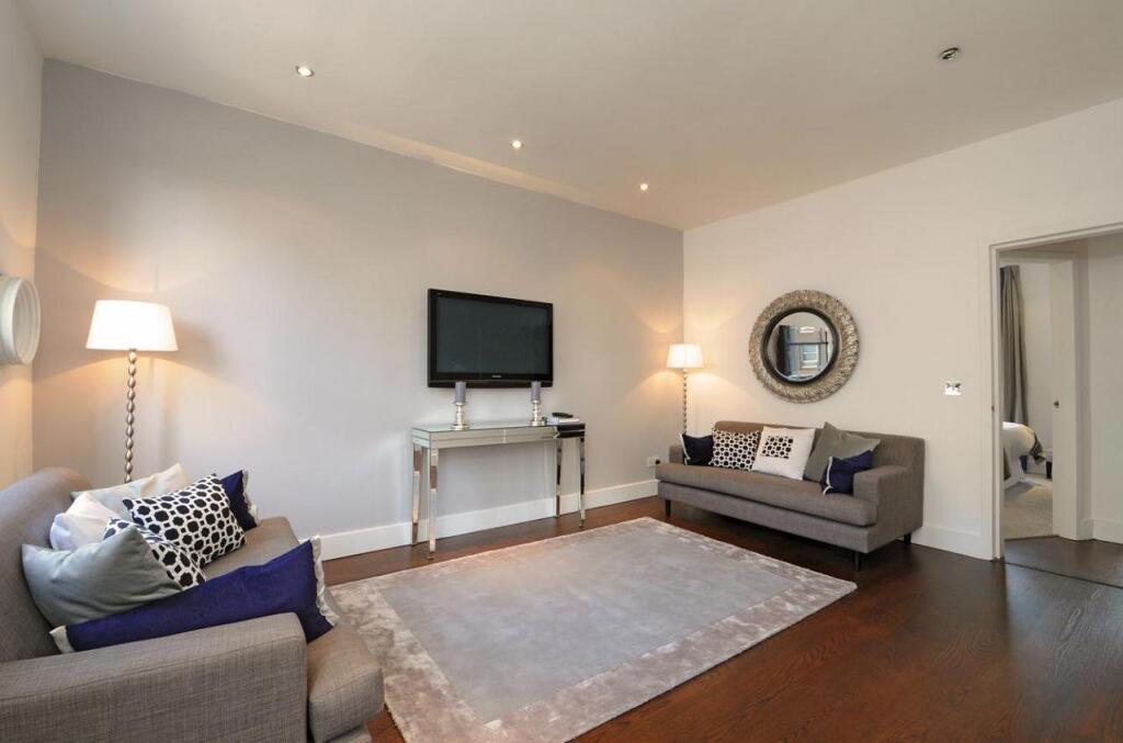 2 bed 1st Floor Flat for rent in Chelsea. From Chestertons Estate Agents - Chelsea