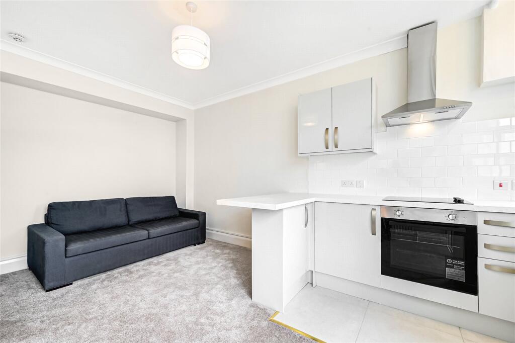 1 bed 1st Floor Flat for rent in Chelsea. From Chestertons Estate Agents - Chelsea