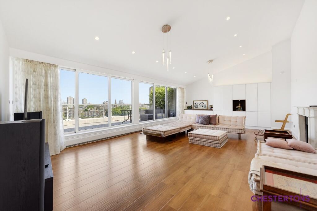 3 bed 1st Floor Flat for rent in Battersea. From Chestertons Estate Agents - Chelsea
