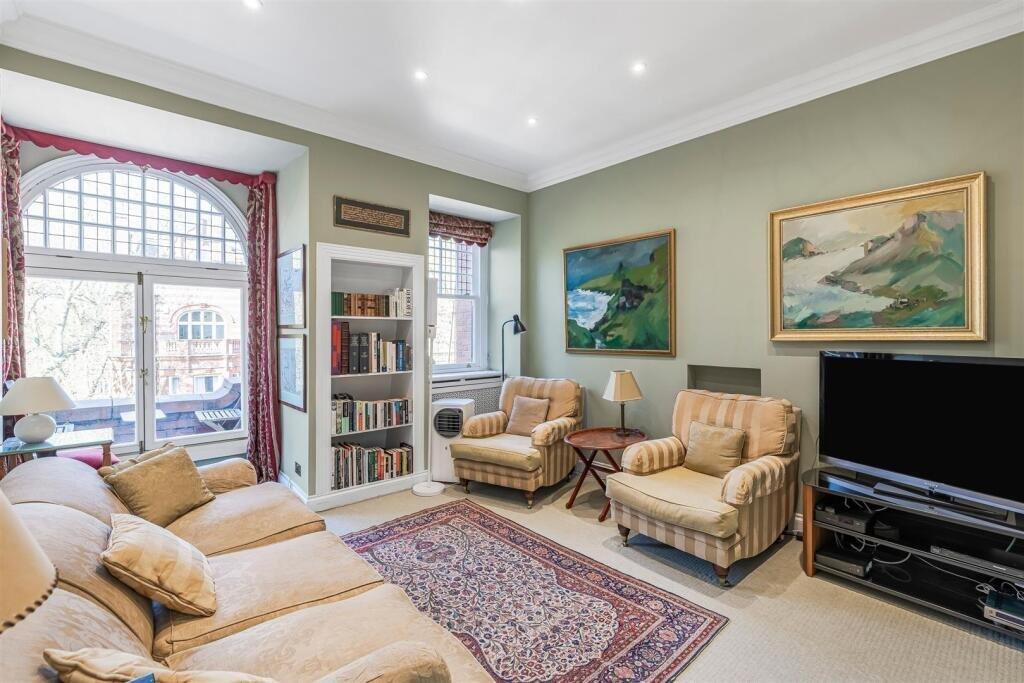 3 bed Annexe for rent in Chelsea. From Chestertons Estate Agents - Chelsea