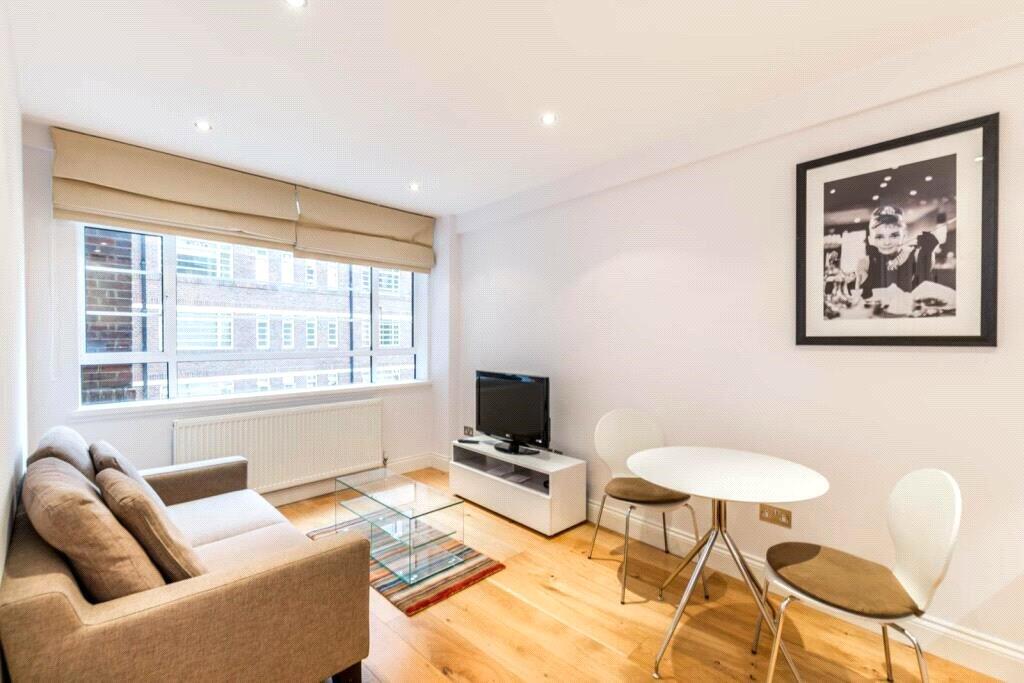 1 bed 1st Floor Flat for rent in Chelsea. From Chestertons Estate Agents - Chelsea 1 bed 1st Floor Flat for rent in Chelsea. From Chestertons Estate Agents - Chelsea