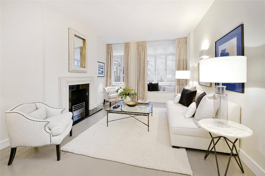 2 bed 1st Floor Flat for rent in Chelsea. From Chestertons Estate Agents - Chelsea 2 bed 1st Floor Flat for rent in Chelsea. From Chestertons Estate Agents - Chelsea