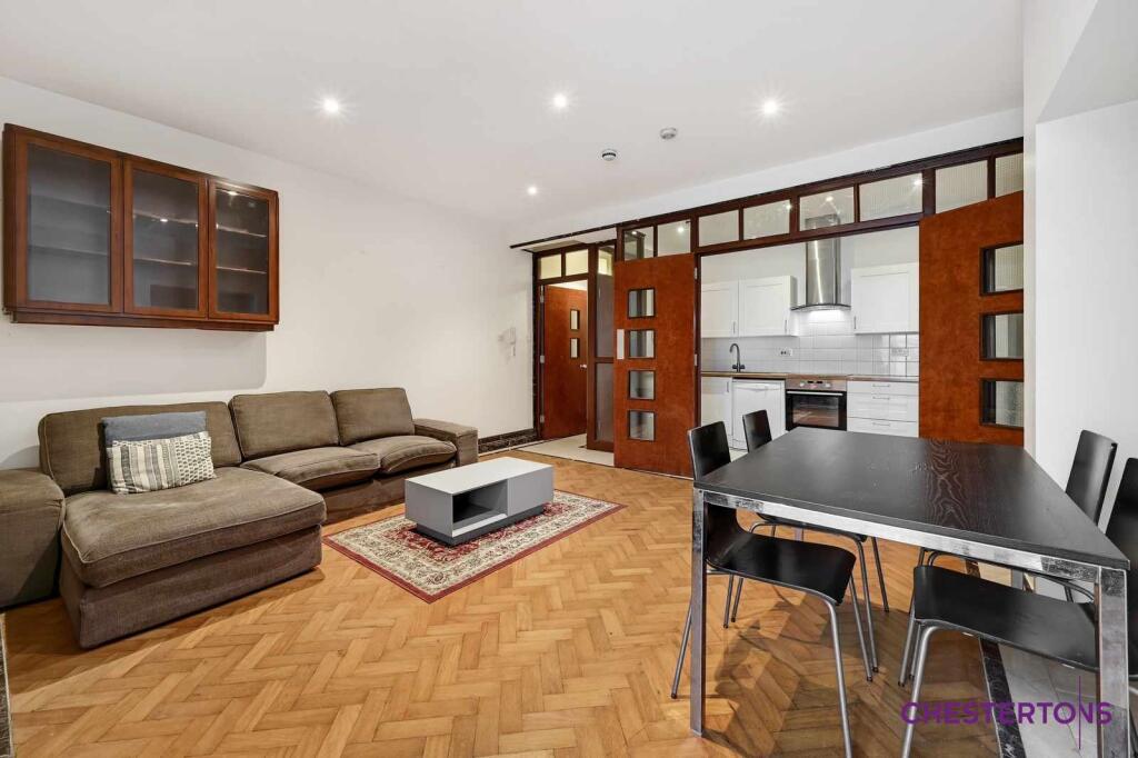2 bed 1st Floor Flat for rent in Chelsea. From Chestertons Estate Agents - Chelsea