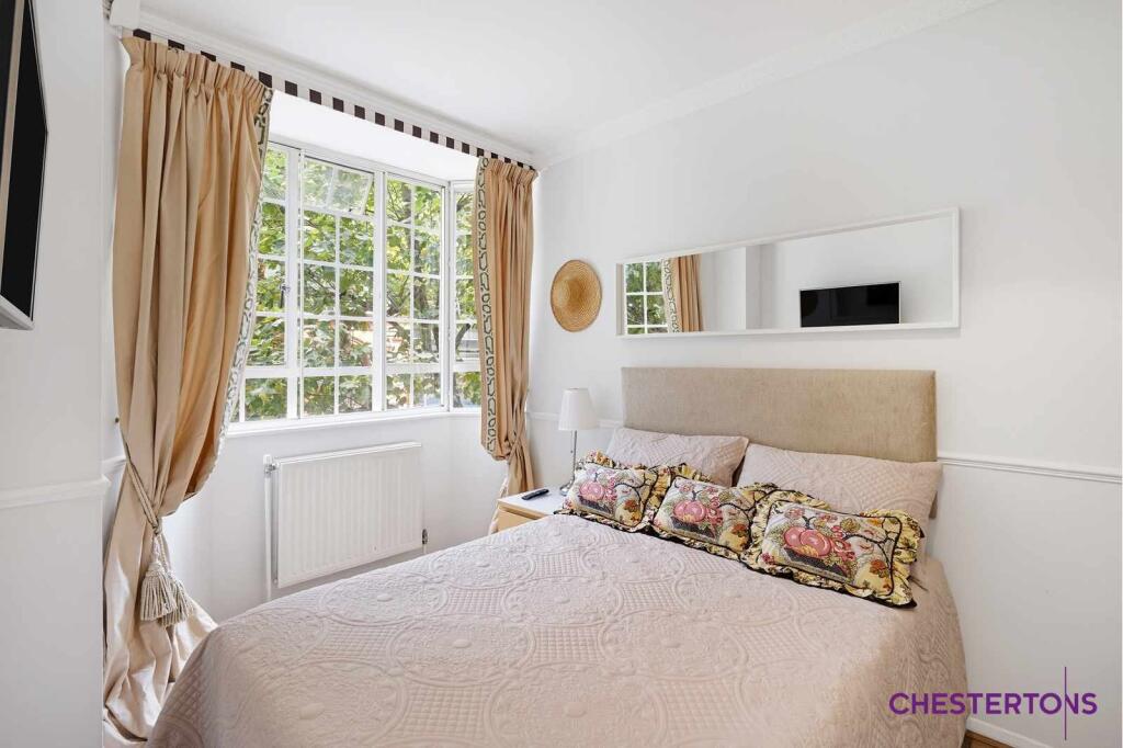 4 bed 1st Floor Flat for rent in Chelsea. From Chestertons Estate Agents - Chelsea