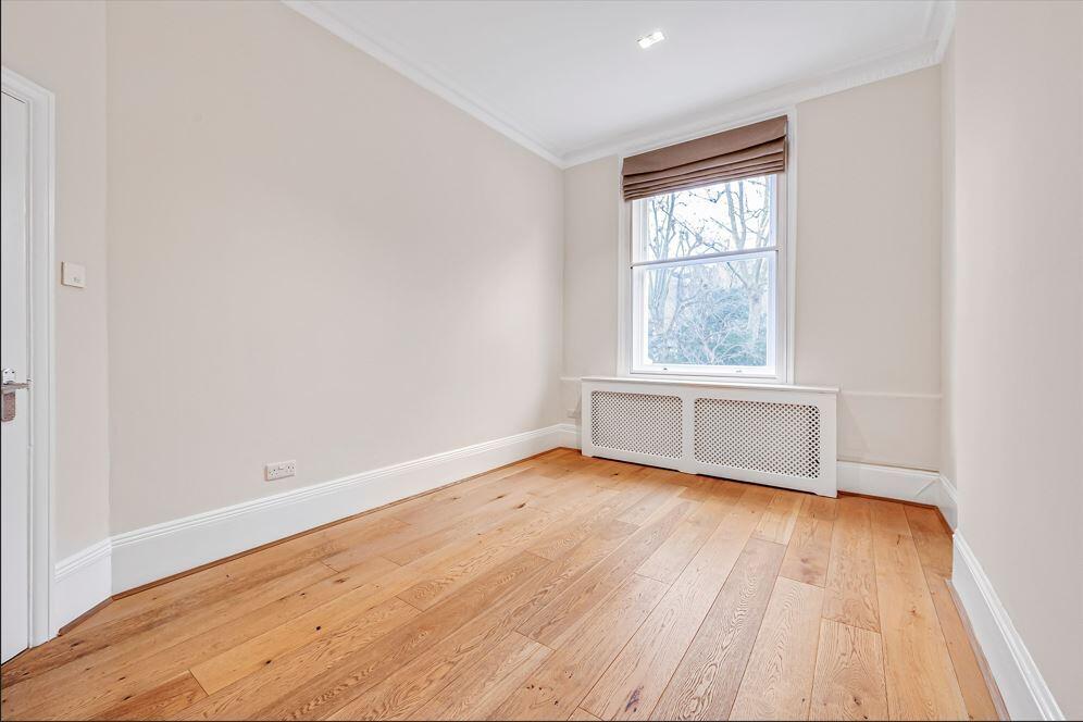 1 bed 1st Floor Flat for rent in Chelsea. From Chestertons Estate Agents - Chelsea