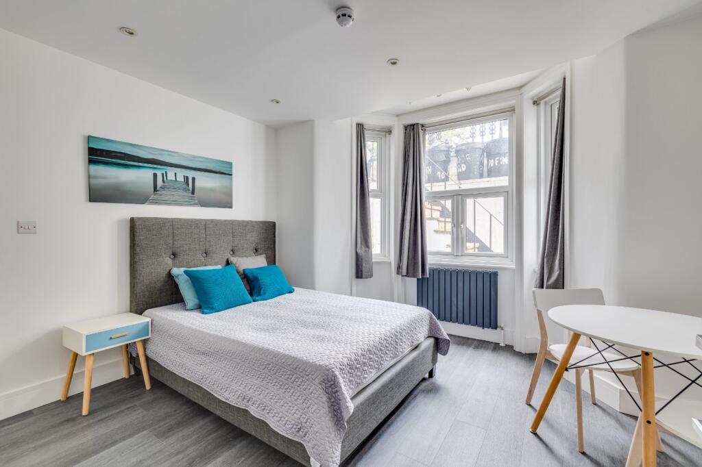 1 bed 1st Floor Flat for rent in Chelsea. From Chestertons Estate Agents - Chelsea 1 bed 1st Floor Flat for rent in Chelsea. From Chestertons Estate Agents - Chelsea