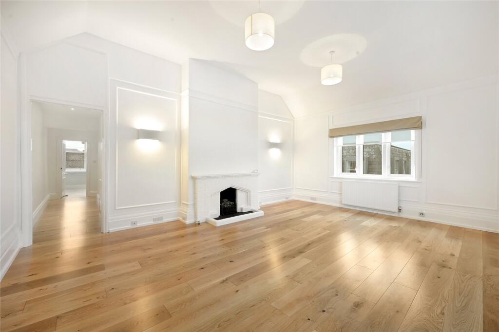 1 bed 1st Floor Flat for rent in Chelsea. From Chestertons Estate Agents - Chelsea