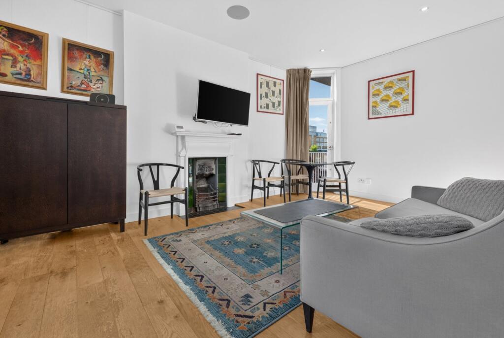 1 bed 1st Floor Flat for rent in Chelsea. From Chestertons Estate Agents - Chelsea 1 bed 1st Floor Flat for rent in Chelsea. From Chestertons Estate Agents - Chelsea