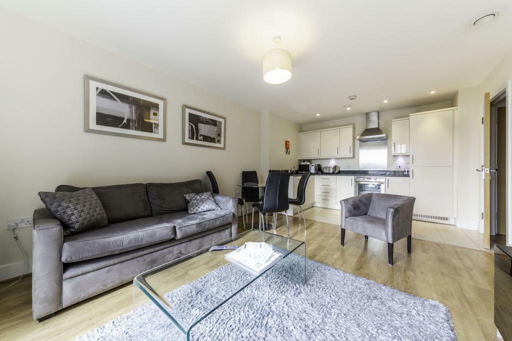 1 bed Flat for rent in Hammersmith. From Chestertons Estate Agents - Chiswick Lettings