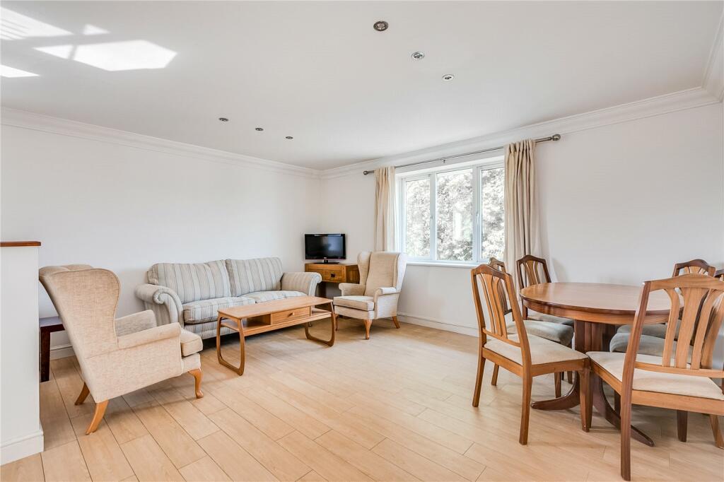 2 bed Flat for rent in Chiswick. From Chestertons Estate Agents - Chiswick Lettings