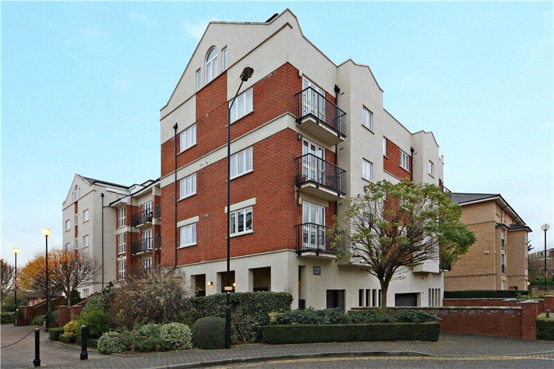 1 bed 1st Floor Flat for rent in Chiswick. From Chestertons Estate Agents - Chiswick Lettings