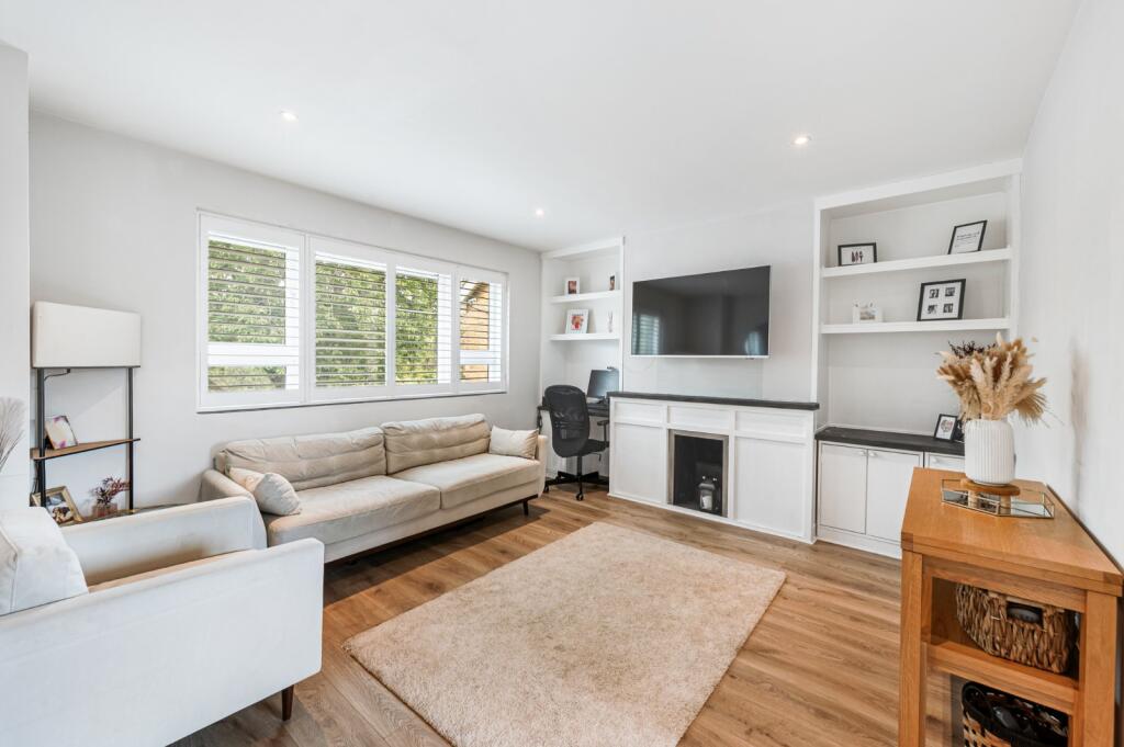 1 bed 1st Floor Flat for rent in Chiswick. From Chestertons Estate Agents - Chiswick Lettings 1 bed 1st Floor Flat for rent in Chiswick. From Chestertons Estate Agents - Chiswick Lettings