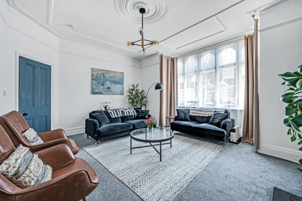 4 bed Semi Detached for rent in Chiswick. From Chestertons Estate Agents - Chiswick Lettings