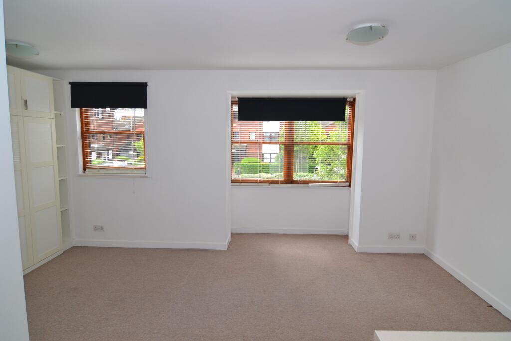 0 bed 1st Floor Flat for rent in Acton. From Chestertons Estate Agents - Chiswick Lettings