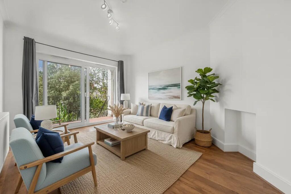 2 bed Annexe for rent in Chiswick. From Chestertons Estate Agents - Chiswick Lettings