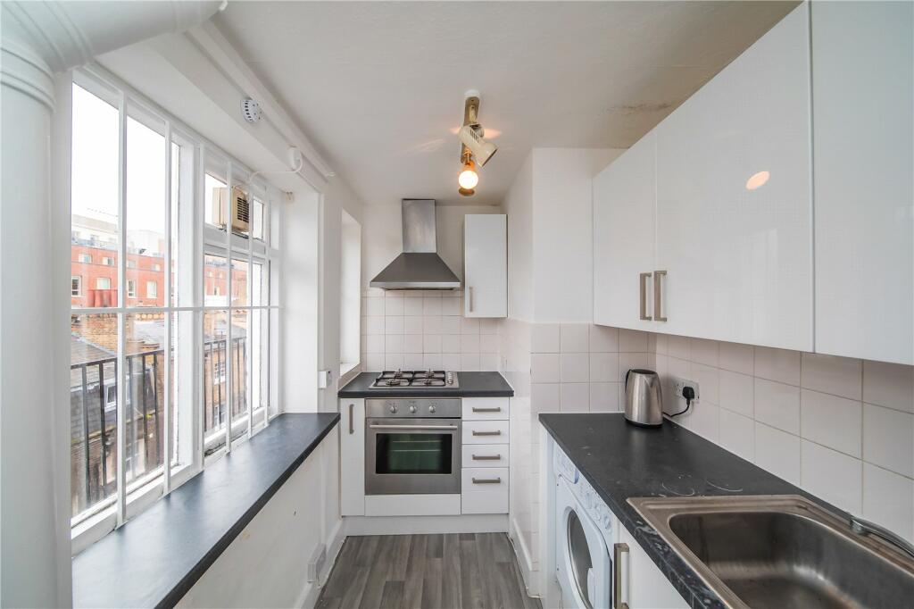 3 bed Flat for rent in Camden Town. From Chestertons Estate Agents - Covent Garden and West End Lettings