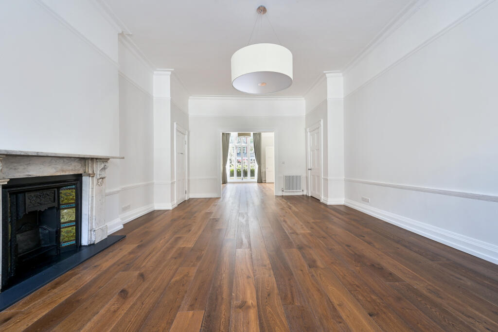 3 bed Flat for rent in Westminster. From Chestertons Estate Agents - Covent Garden and West End Lettings
