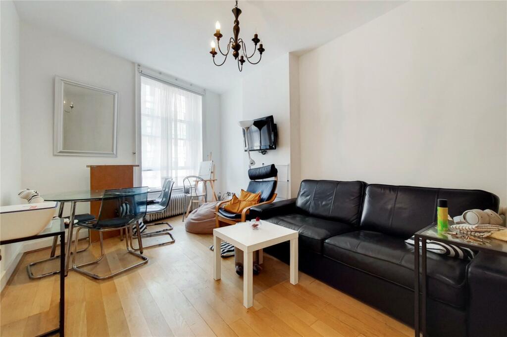 2 bed Flat for rent in London. From Chestertons Estate Agents - Covent Garden and West End Lettings