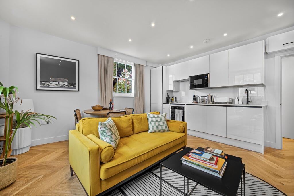 1 bed 1st Floor Flat for rent in Westminster. From Chestertons Estate Agents - Covent Garden Lettings