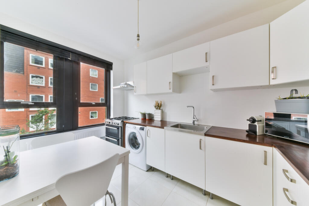 1 bed 1st Floor Flat for rent in Westminster. From Chestertons Estate Agents - Covent Garden Lettings