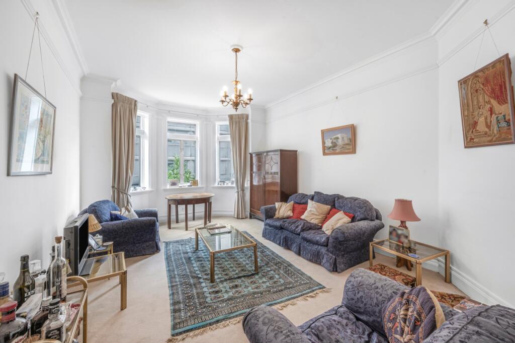 3 bed 1st Floor Flat for rent in Camden Town. From Chestertons Estate Agents - Covent Garden Lettings