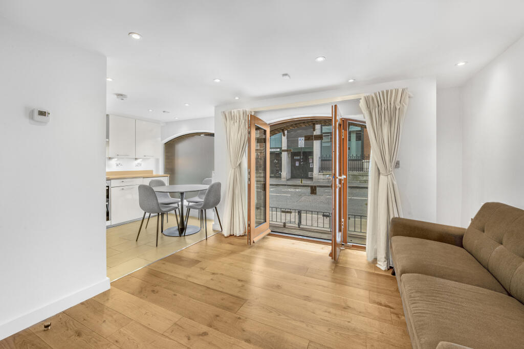 1 bed 1st Floor Flat for rent in Camden Town. From Chestertons Estate Agents - Covent Garden Lettings