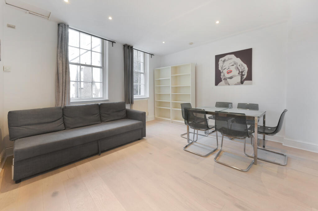 2 bed 1st Floor Flat for rent in London. From Chestertons Estate Agents - Covent Garden Lettings 2 bed 1st Floor Flat for rent in London. From Chestertons Estate Agents - Covent Garden Lettings