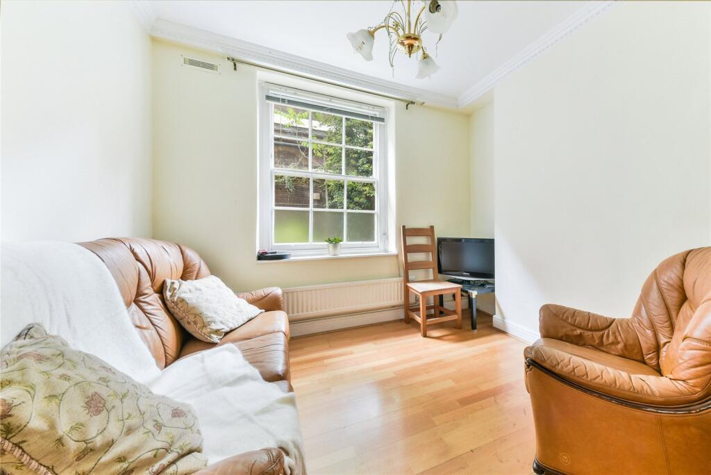 2 bed 1st Floor Flat for rent in Westminster. From Chestertons Estate Agents - Covent Garden Lettings