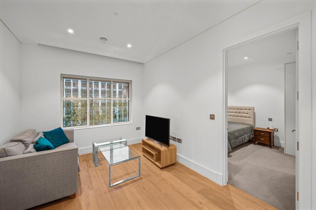 1 bed 1st Floor Flat for rent in Westminster. From Chestertons Estate Agents - Covent Garden Lettings