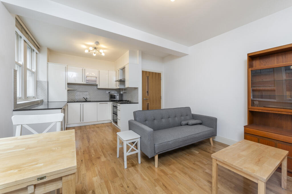 2 bed 1st Floor Flat for rent in London. From Chestertons Estate Agents - Covent Garden Lettings