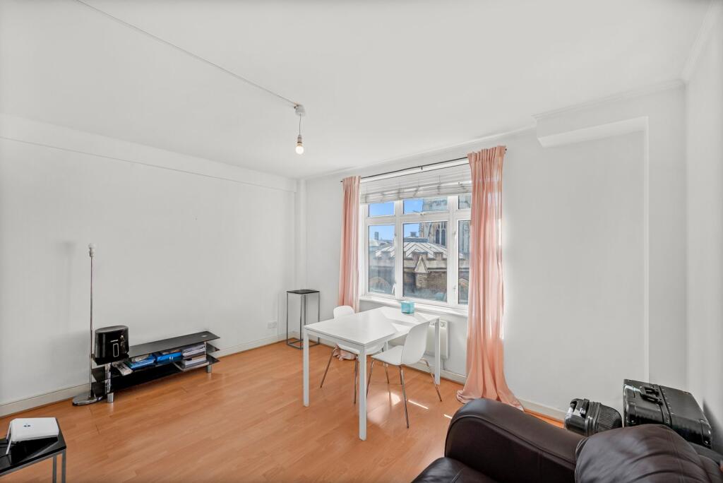 2 bed 1st Floor Flat for rent in London. From Chestertons Estate Agents - Covent Garden Lettings