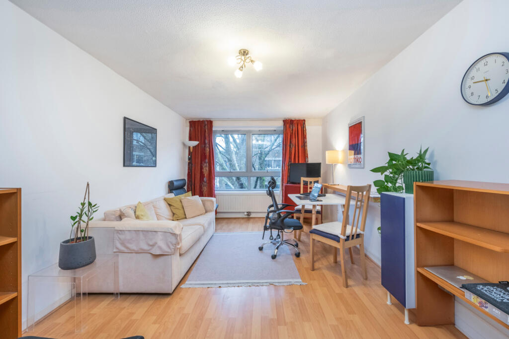 1 bed 1st Floor Flat for rent in Islington. From Chestertons Estate Agents - Covent Garden Lettings 1 bed 1st Floor Flat for rent in Islington. From Chestertons Estate Agents - Covent Garden Lettings