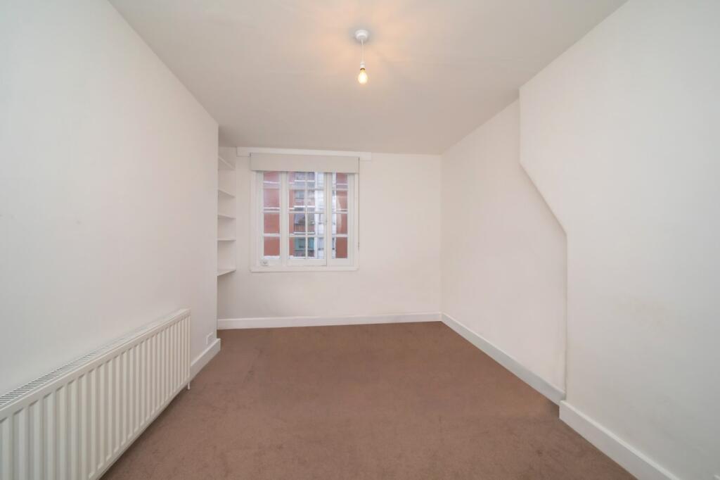3 bed 1st Floor Flat for rent in Camden Town. From Chestertons Estate Agents - Covent Garden Lettings