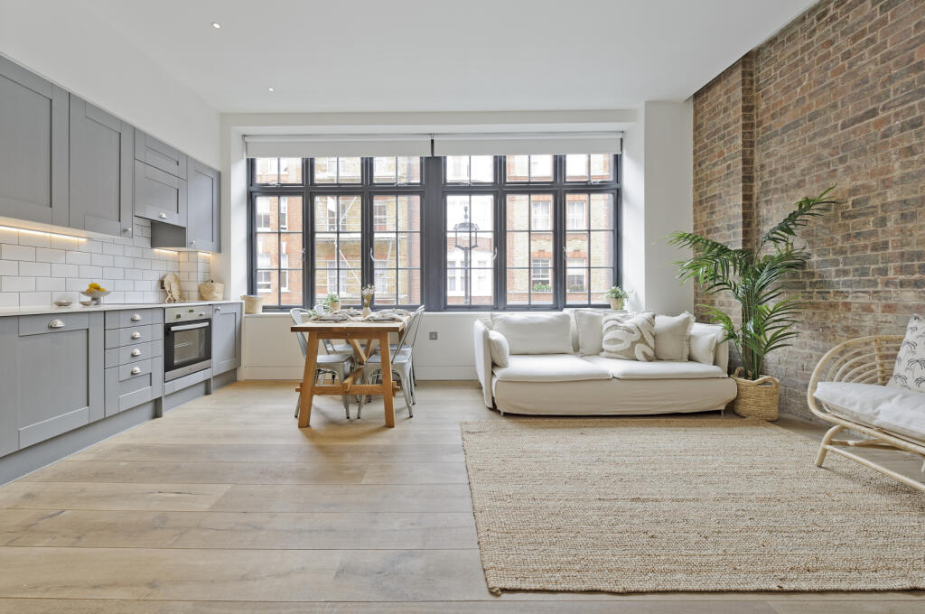 2 bed 1st Floor Flat for rent in Camden Town. From Chestertons Estate Agents - Covent Garden Lettings 2 bed 1st Floor Flat for rent in Camden Town. From Chestertons Estate Agents - Covent Garden Lettings
