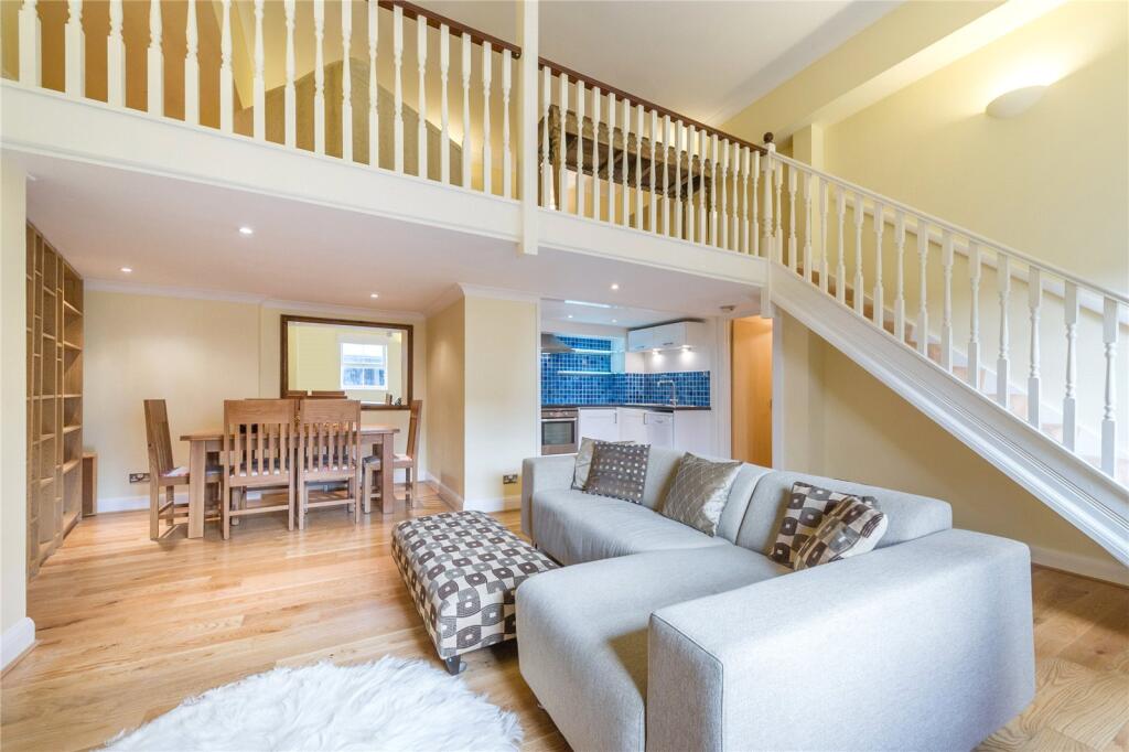 2 bed 1st Floor Flat for rent in Westminster. From Chestertons Estate Agents - Covent Garden Lettings 2 bed 1st Floor Flat for rent in Westminster. From Chestertons Estate Agents - Covent Garden Lettings