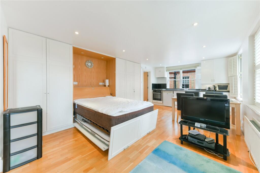 4 bed 1st Floor Flat for rent in London. From Chestertons Estate Agents - Covent Garden Lettings