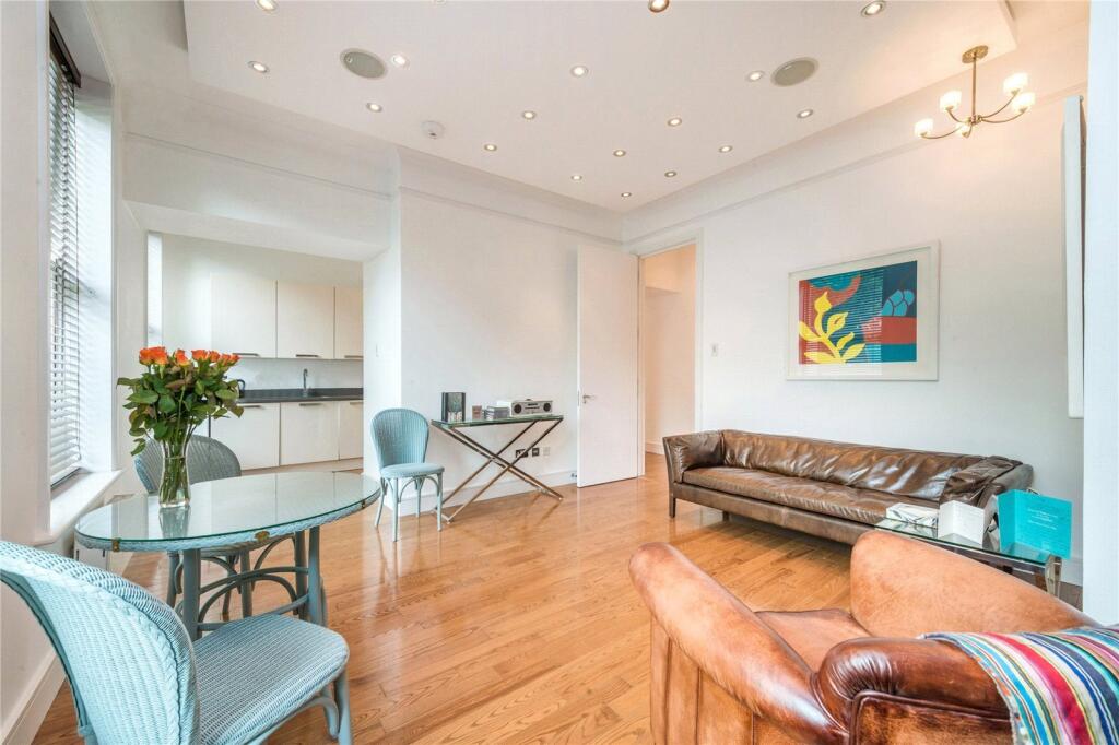 1 bed 1st Floor Flat for rent in Westminster. From Chestertons Estate Agents - Covent Garden Lettings