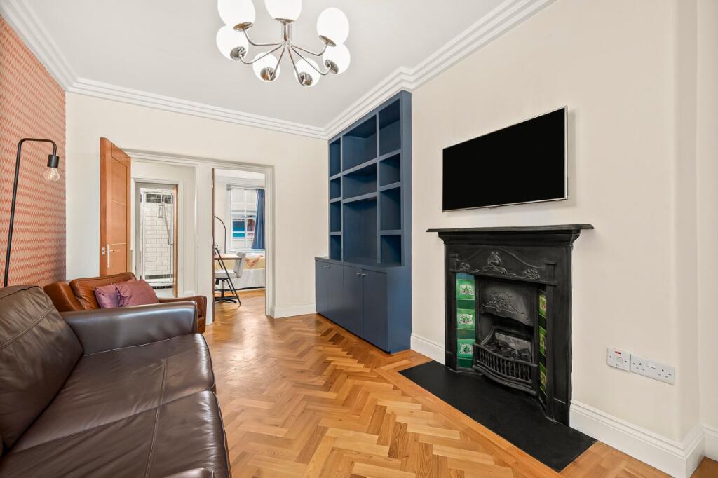 1 bed 1st Floor Flat for rent in Westminster. From Chestertons Estate Agents - Covent Garden Lettings