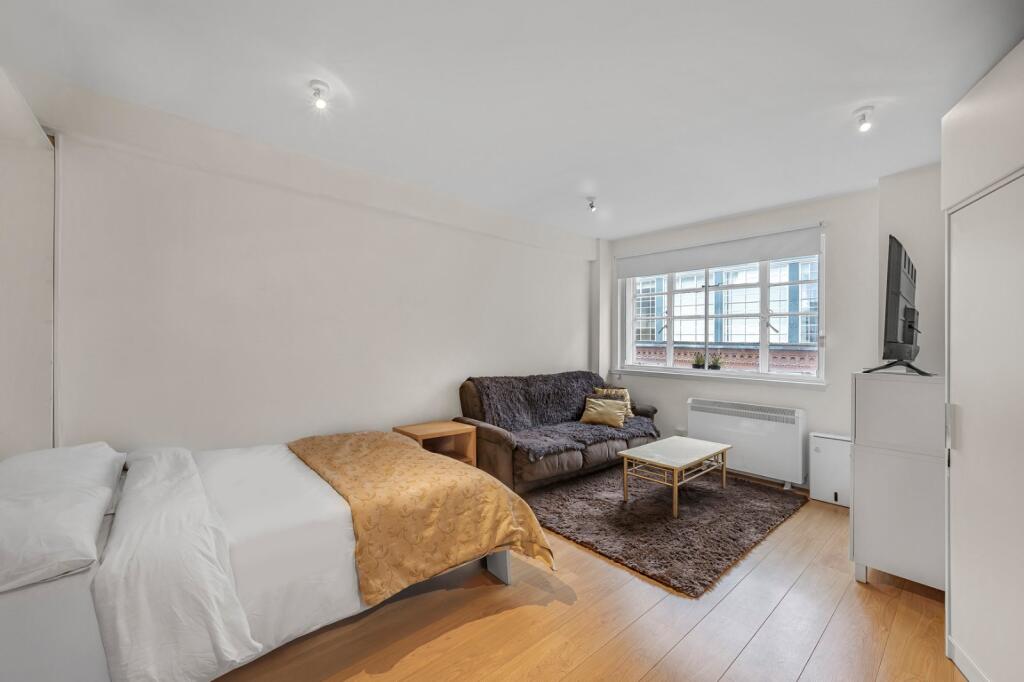 4 bed 1st Floor Flat for rent in Westminster. From Chestertons Estate Agents - Covent Garden Lettings