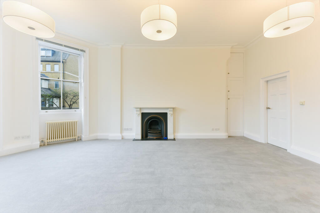 1 bed 1st Floor Flat for rent in Westminster. From Chestertons Estate Agents - Covent Garden Lettings