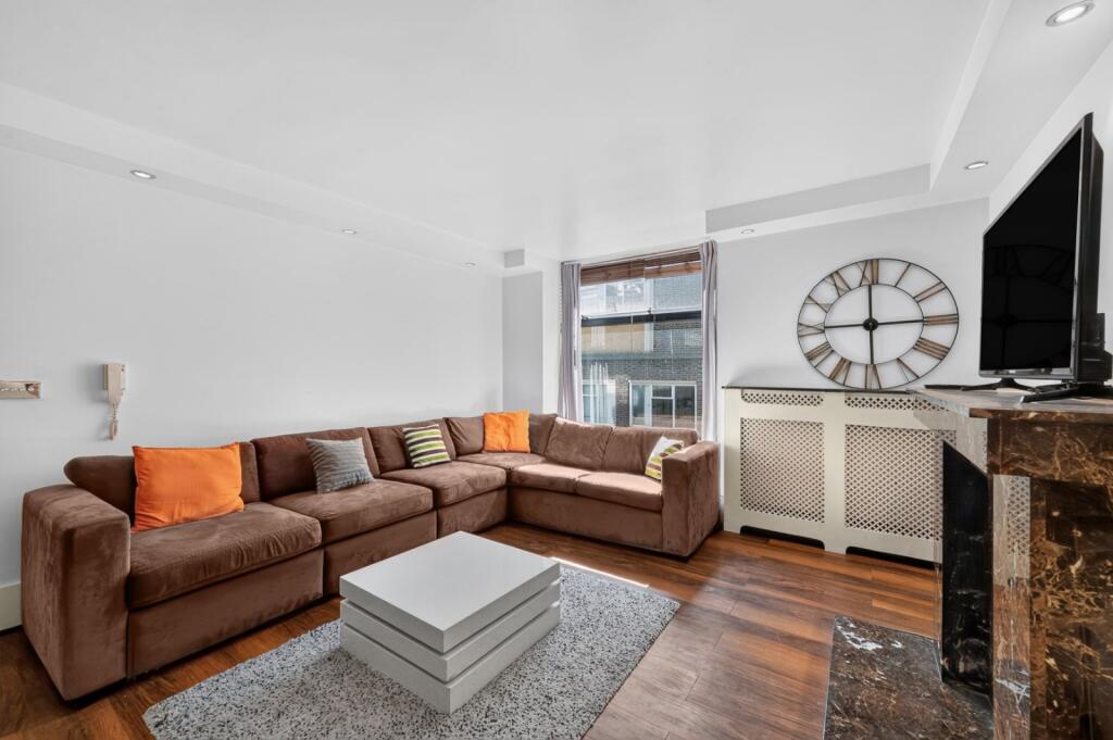 2 bed 1st Floor Flat for rent in Camden Town. From Chestertons Estate Agents - Covent Garden Lettings