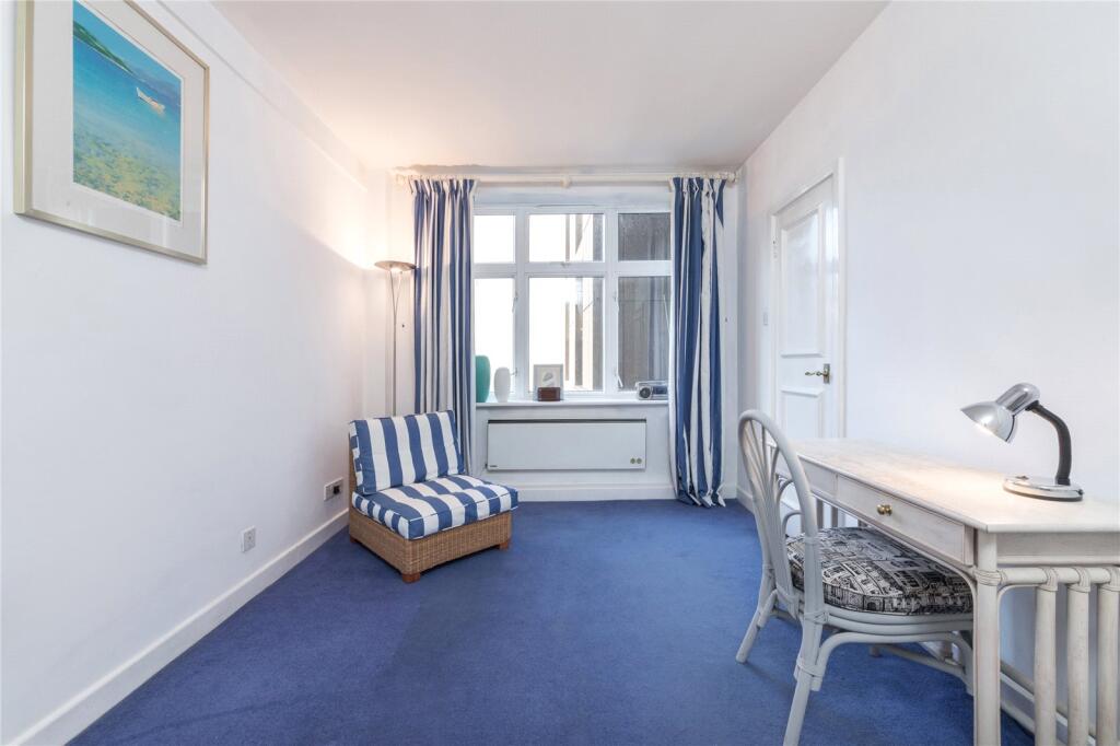 4 bed 1st Floor Flat for rent in London. From Chestertons Estate Agents - Covent Garden Lettings 4 bed 1st Floor Flat for rent in London. From Chestertons Estate Agents - Covent Garden Lettings