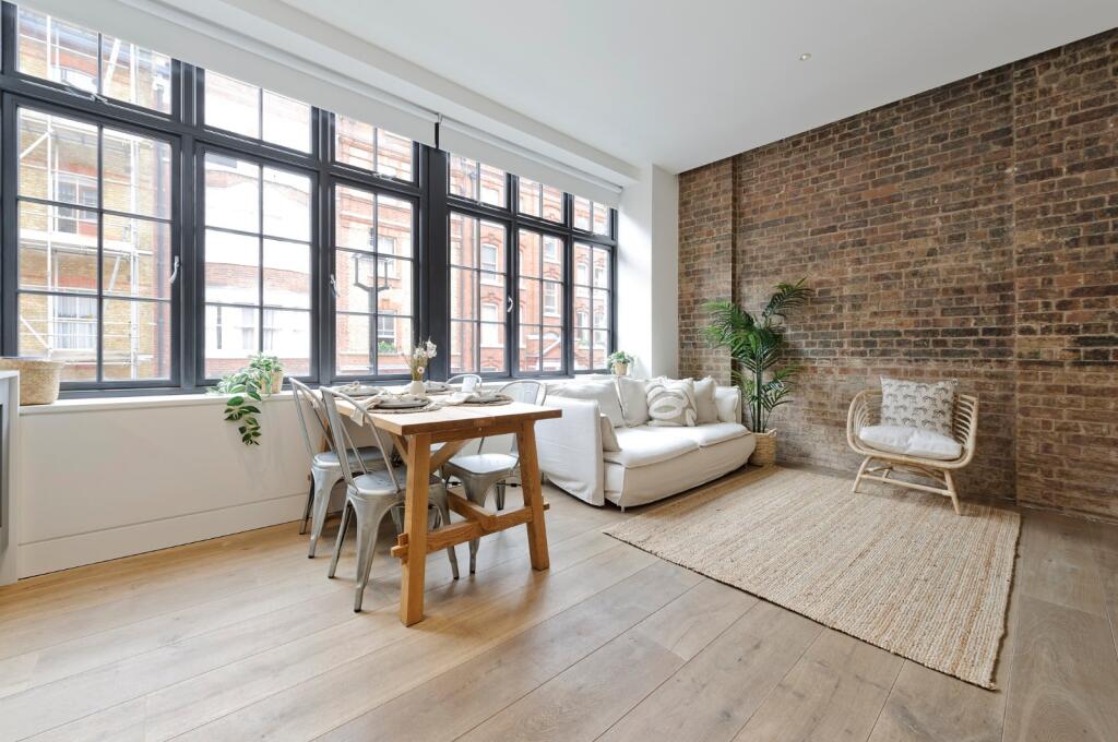 1 bed 1st Floor Flat for rent in Camden Town. From Chestertons Estate Agents - Covent Garden Lettings