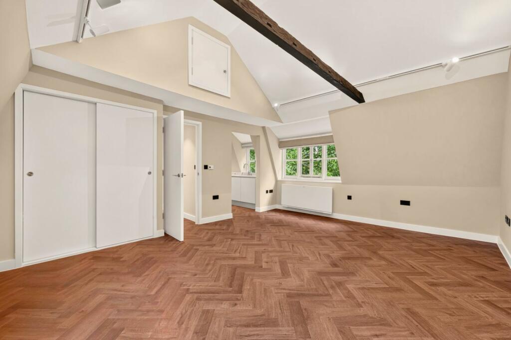 2 bed 1st Floor Flat for rent in Westminster. From Chestertons Estate Agents - Covent Garden Lettings