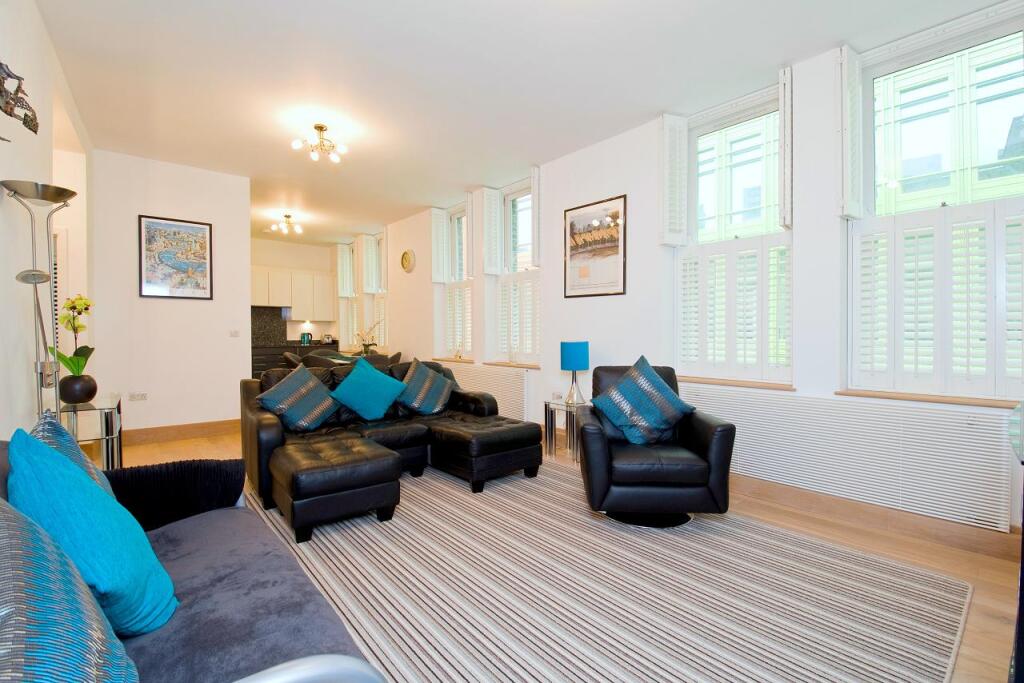 3 bed 1st Floor Flat for rent in Westminster. From Chestertons Estate Agents - Covent Garden Lettings