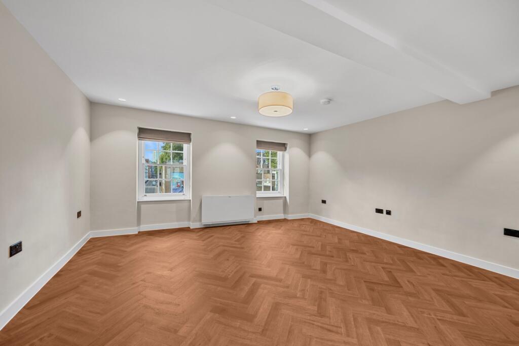 2 bed 1st Floor Flat for rent in Westminster. From Chestertons Estate Agents - Covent Garden Lettings