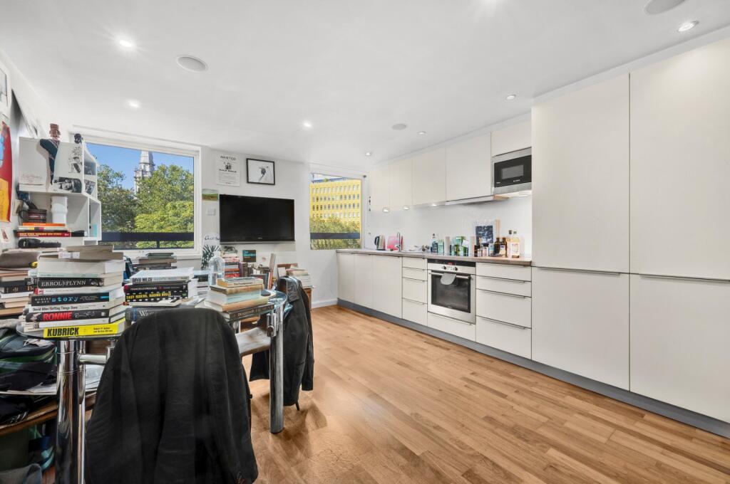 1 bed 1st Floor Flat for rent in Westminster. From Chestertons Estate Agents - Covent Garden Lettings